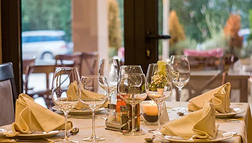 飲食店・レストラン