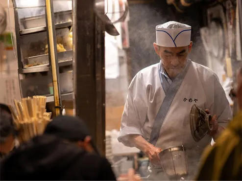 蕎麦屋の店主