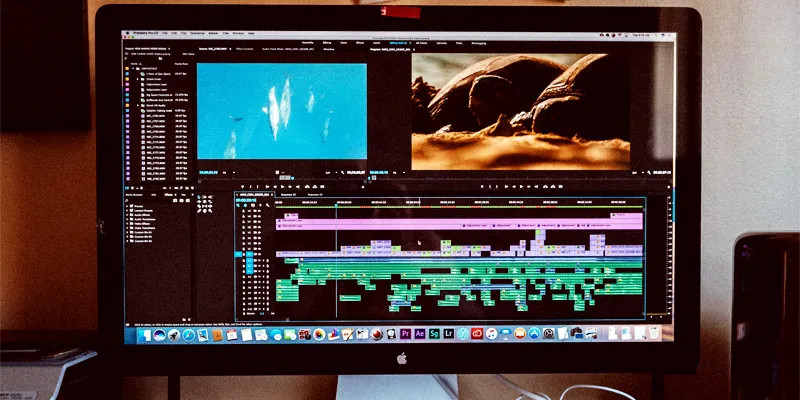 動画を埋め込む方法