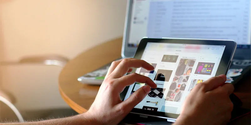 メディアクリエ